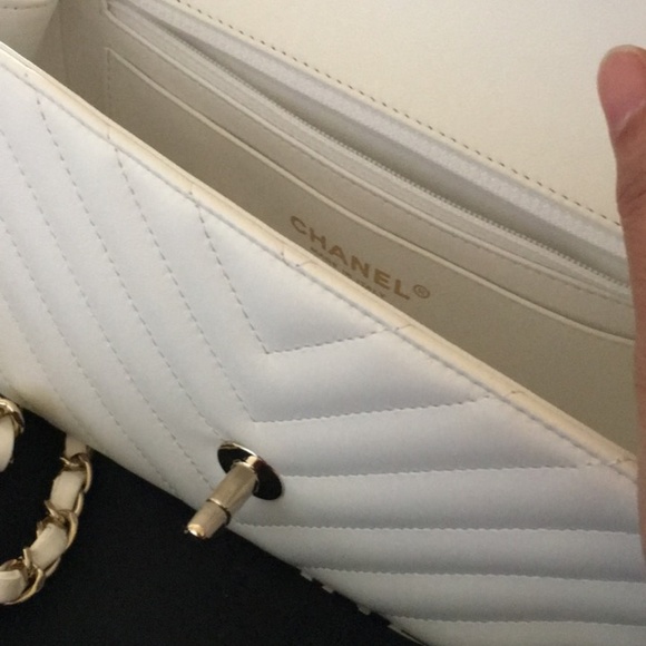 100% Auth Chanel Rectangle Mini Chevron Lambskin - Picture 4 of 7